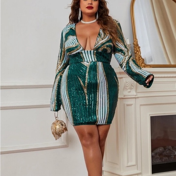 Plus Size Luxe Sequin Party Formal Body-con Dress - Picture 5 of 12